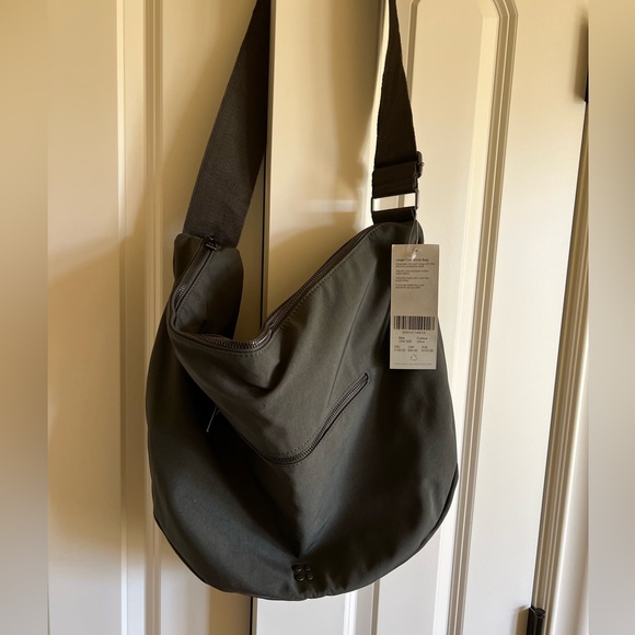 Sweaty Betty Crossbody bag, large. Olive, NWT - Picture 2 of 12
